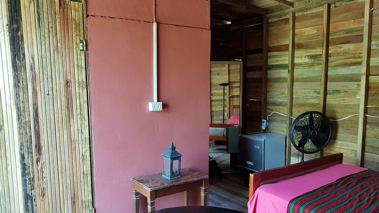 Casa Ricky'S Hostel Orange Walk Town Exterior photo