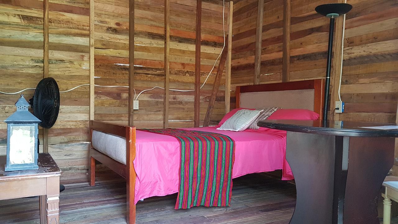 Casa Ricky'S Hostel Orange Walk Town Exterior photo