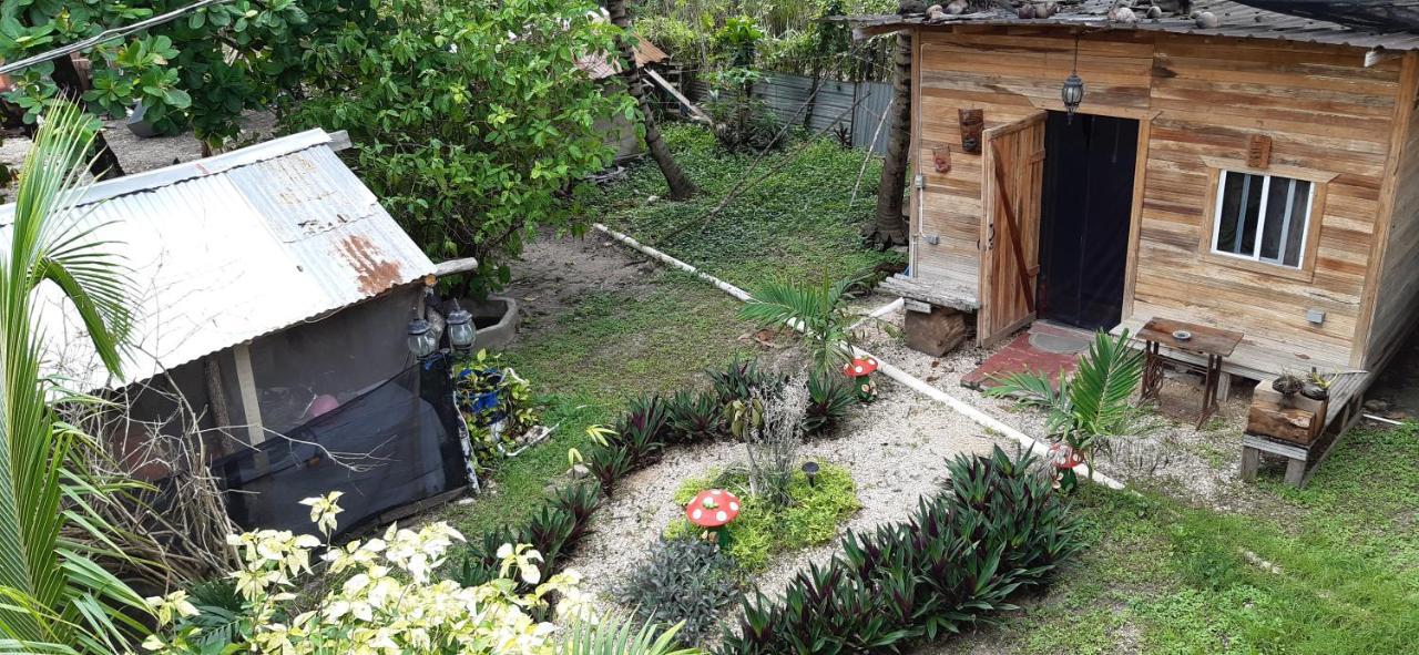 Casa Ricky'S Hostel Orange Walk Town Exterior photo